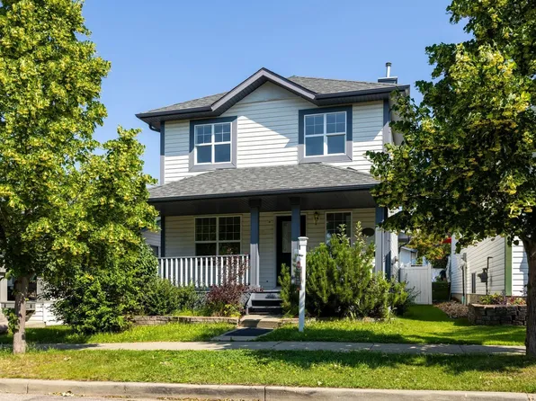 2076 Tanner Wynd NW, Edmonton, AB T6R 2S4