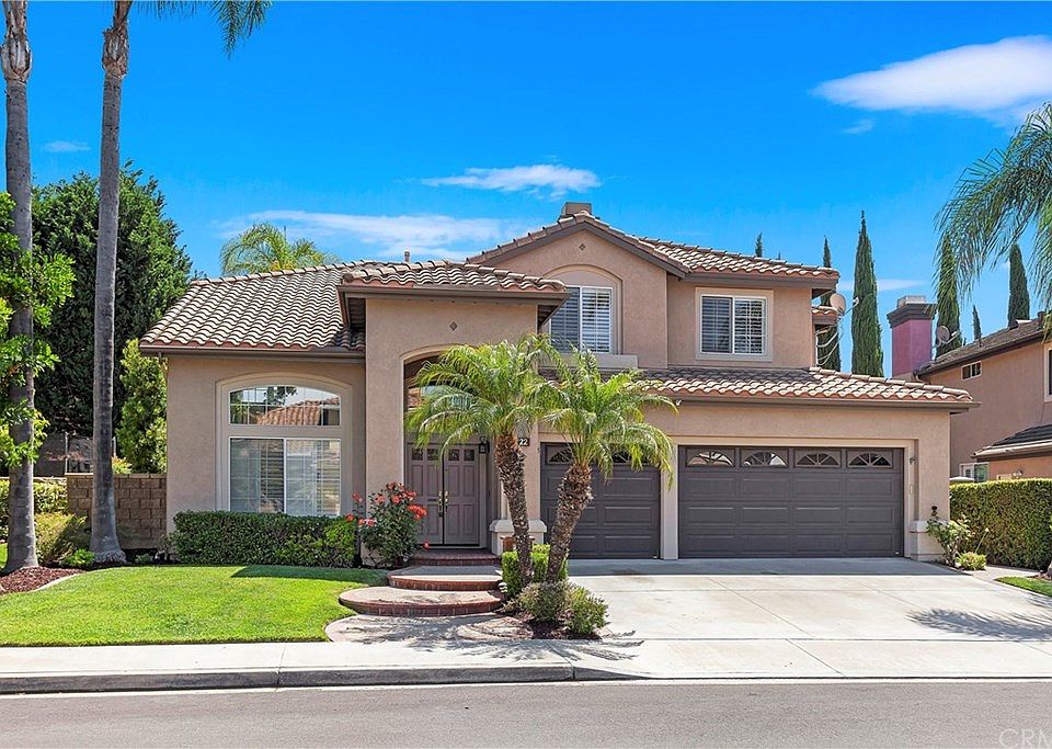 1st image of 22 Larkspur Dr