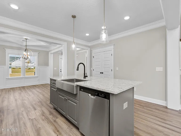 915 Sandpiper Xing — Photo 20