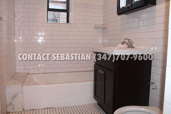 Rented by Contact Realty | media 11