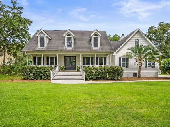 30 Dolphin Point Dr, Beaufort, SC 29907