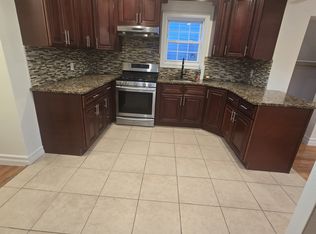 137-10 97th St #1, Ozone Park, NY 11417