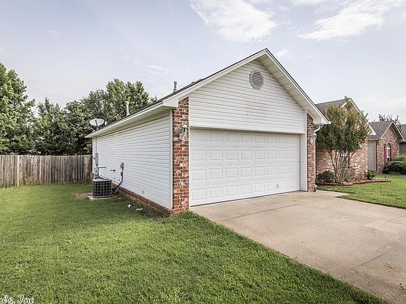 4th image of 21 Moonridge Dr