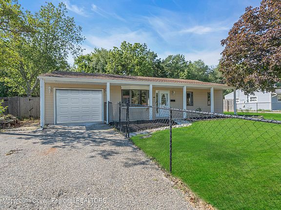 2nd image of 406 Brookforest Drive