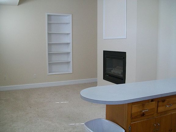 5th image of 2510 E Marshall St