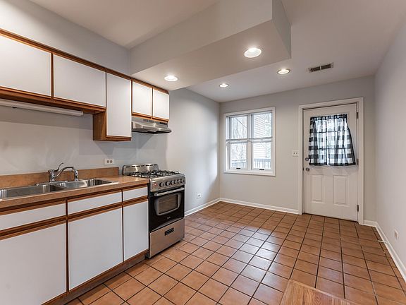 4th image of 4650 N Francisco Ave #2