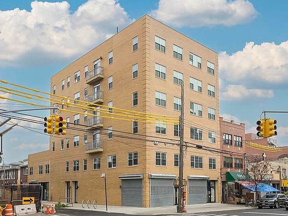 5th image of 4603 8th Ave #5A