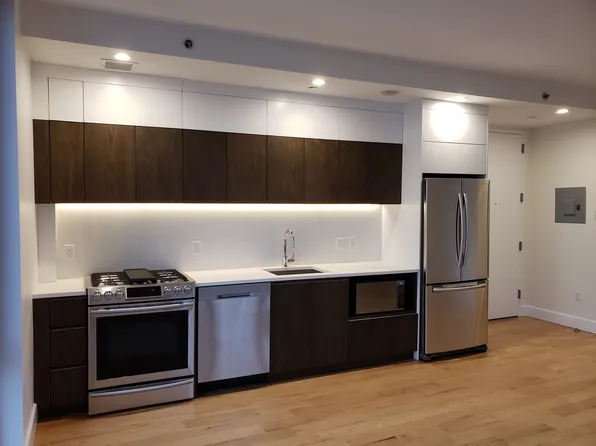 2100 Bedford Avenue 8J image 2 of 13