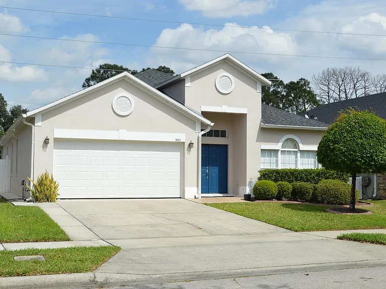5007 Adair Oak Dr — Photo 1