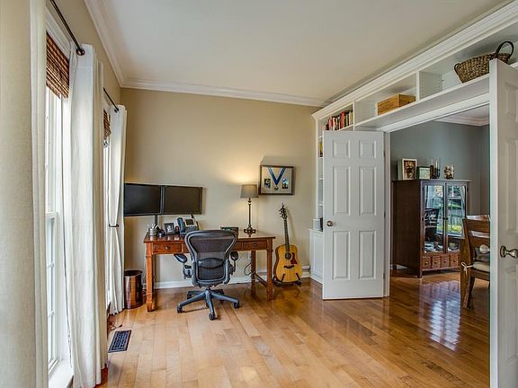 4th image of 3172 Brimstead Dr