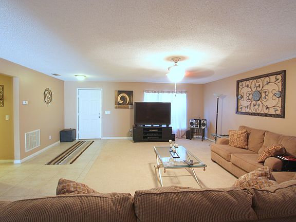 4th image of 3297 Amberley Park Cir