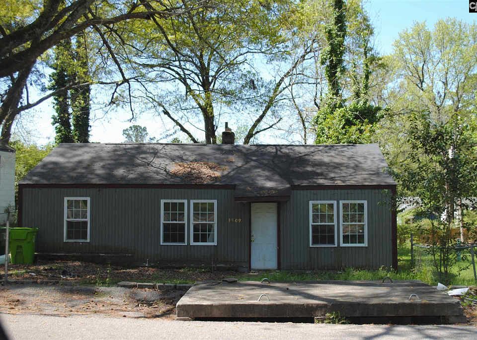 2nd image of 4242 Mountain Dr