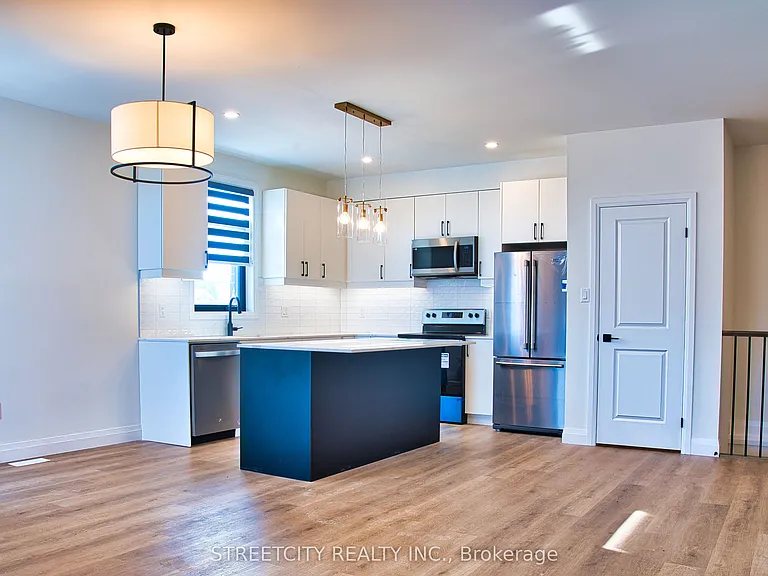 2900 Savoy St #105 — Photo 3
