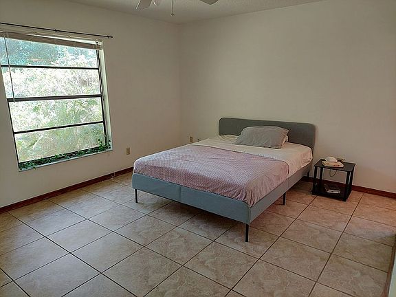 5th image of 3411 Seminole Ave