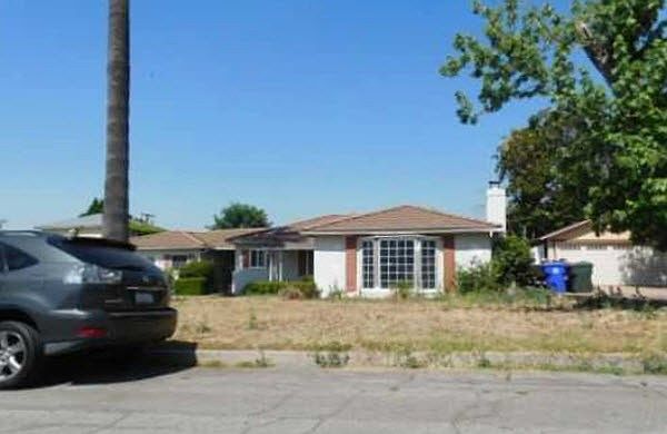 1st image of 3670 Camellia Dr