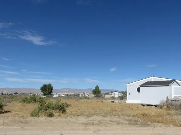 15 Ny Jo Ln, Yerington, NV 89447