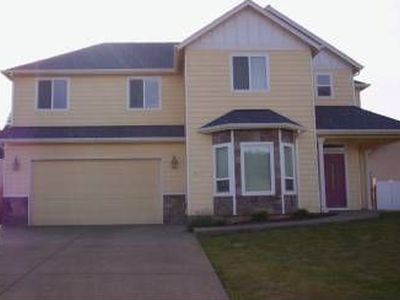 833 Pioneer Dr, Silverton, OR, 97381