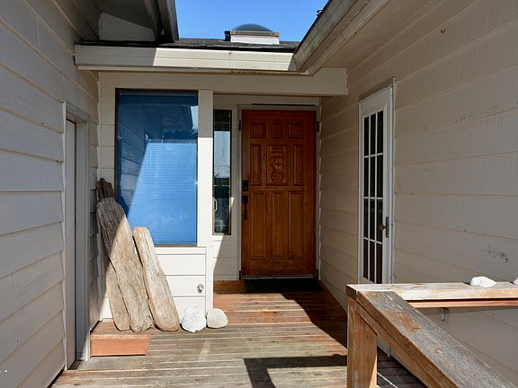 2nd image of 5470 El Prado Ave
