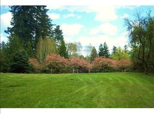 13702 Holcomb Blvd, Oregon City, OR 97045