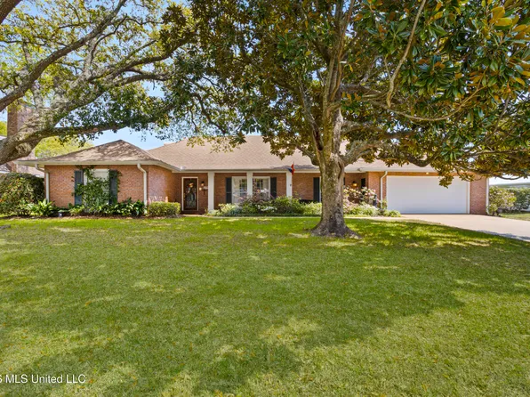 230 Southern Cir #230, Gulfport, MS 39507