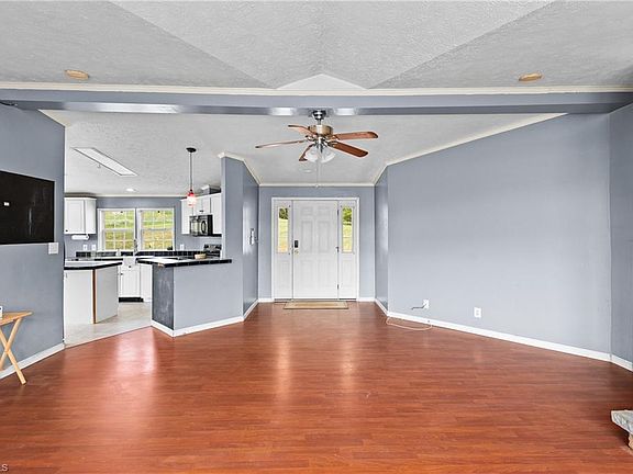 4th image of 5896 Graham Farm Rd