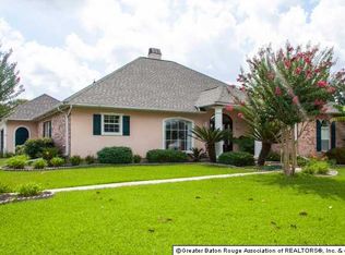 1021 Chariot Dr, Baton Rouge, LA 70816