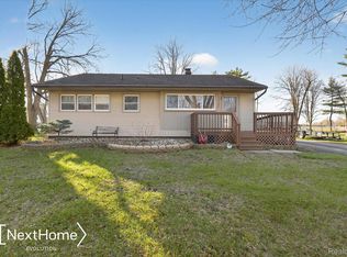 46295 Chatsworth Dr, Van Buren Township, MI