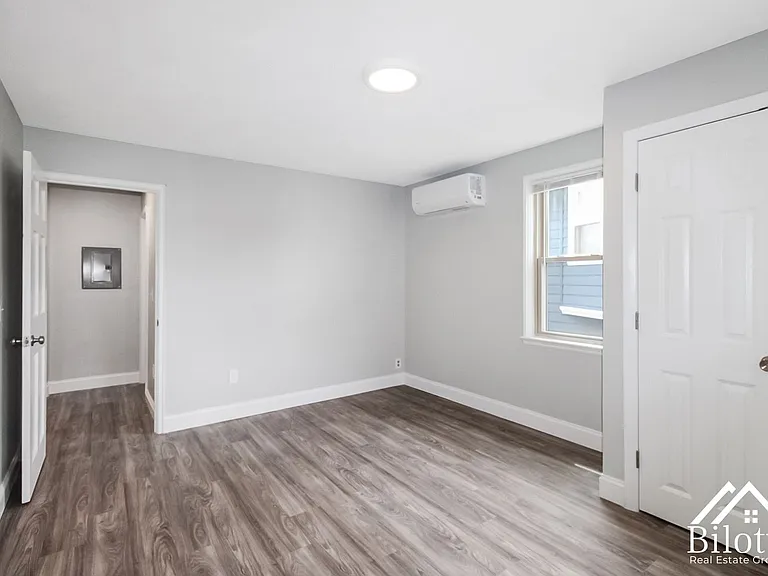 428 Hope St — Photo 7