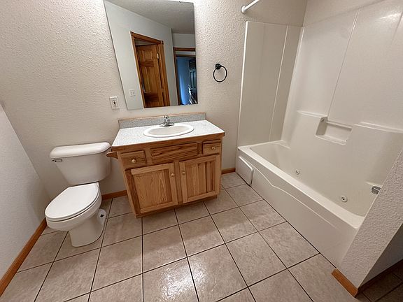 4th image of 1271 Pinewood Trl APT 7