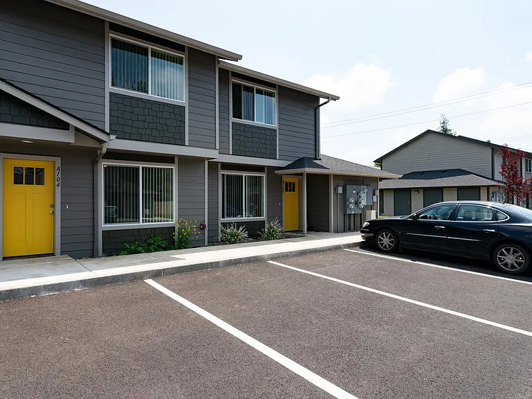 Lebanon City Townhomes — Photo 4