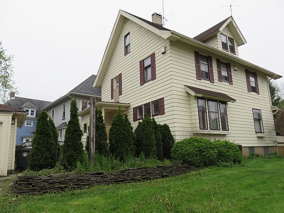 5th image of 83 Oakdale Ave
