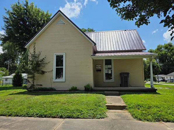 909 E Vincennes St, Linton, IN 47441