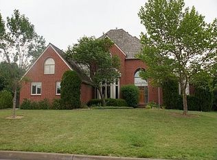 1036 N Broadmoor St, Wichita, KS 67206