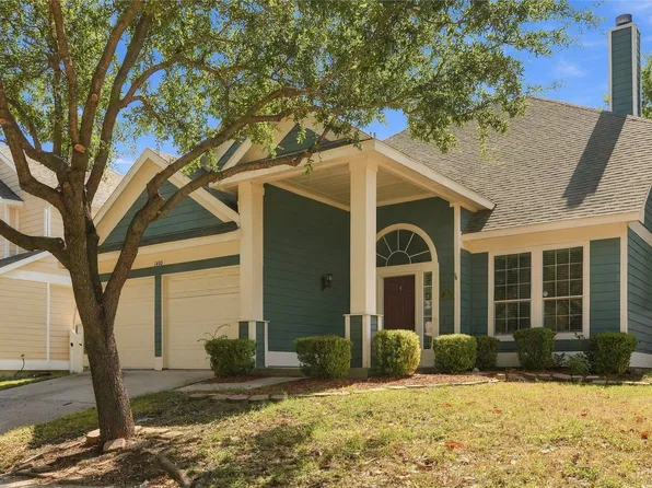 1400 Oakcrest Dr, Aubrey, TX 76227