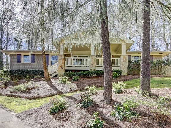 2nd image of 1390 Dogwood Cir SE