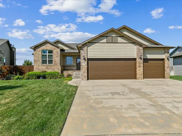 2919 E Fairchild Ct, Park City, KS 67219
