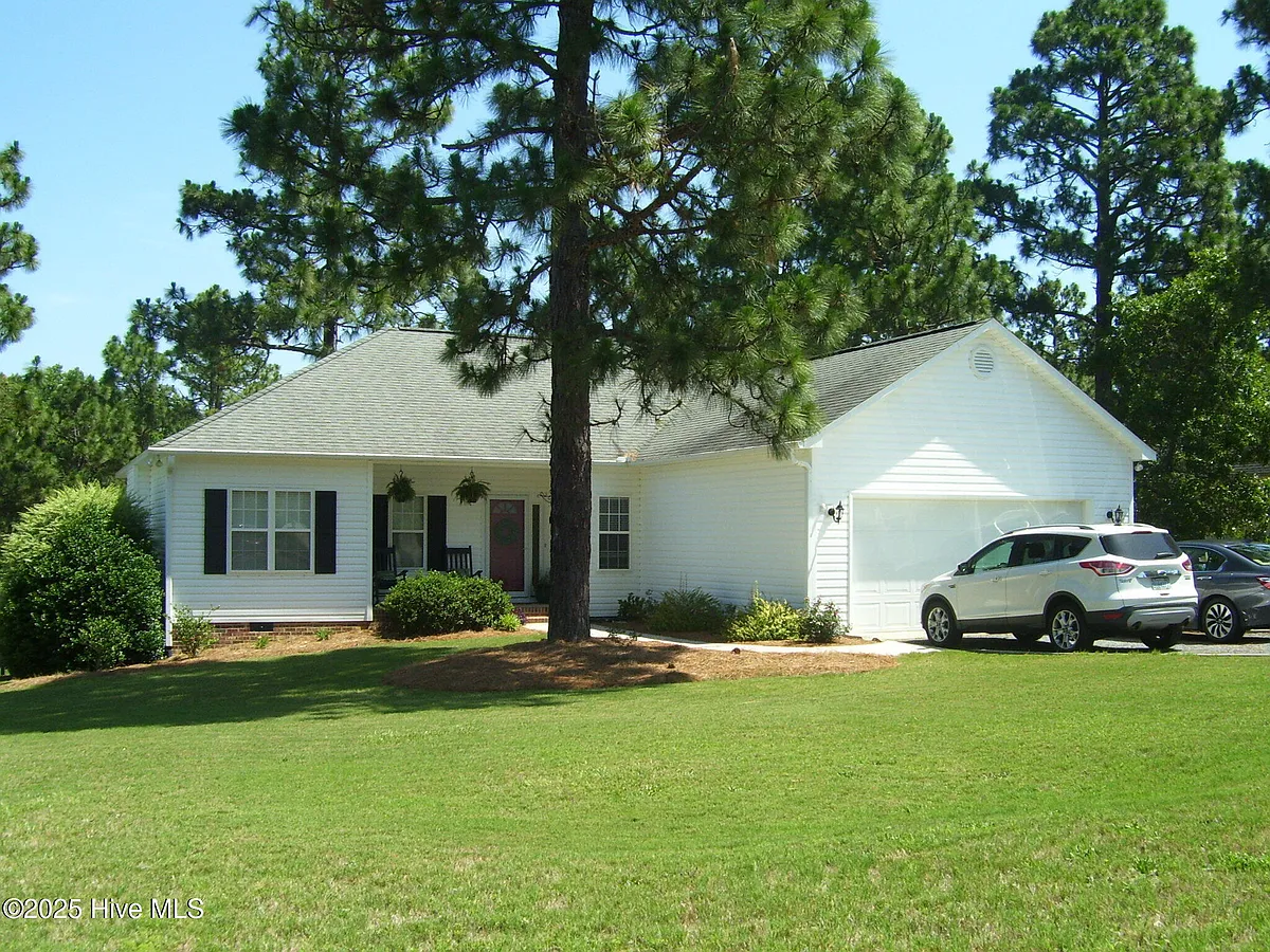 Building Photo - 183 Bellhaven Dr