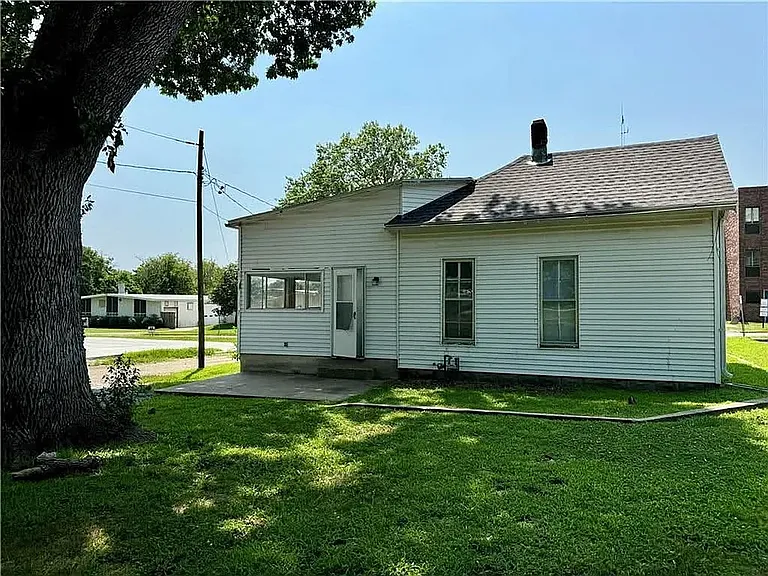 309 Broad St — Photo 7