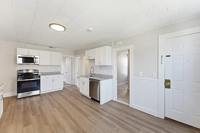 12 Hanover St #2 — Photo 5
