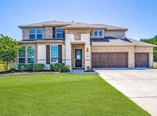 3911 Clear Water Ln, Nevada, TX 75173