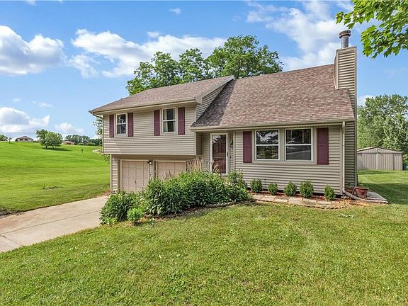 4th image of 17410 Brenda Ln