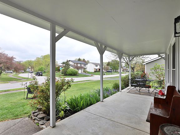 4th image of 238 Leighway Dr