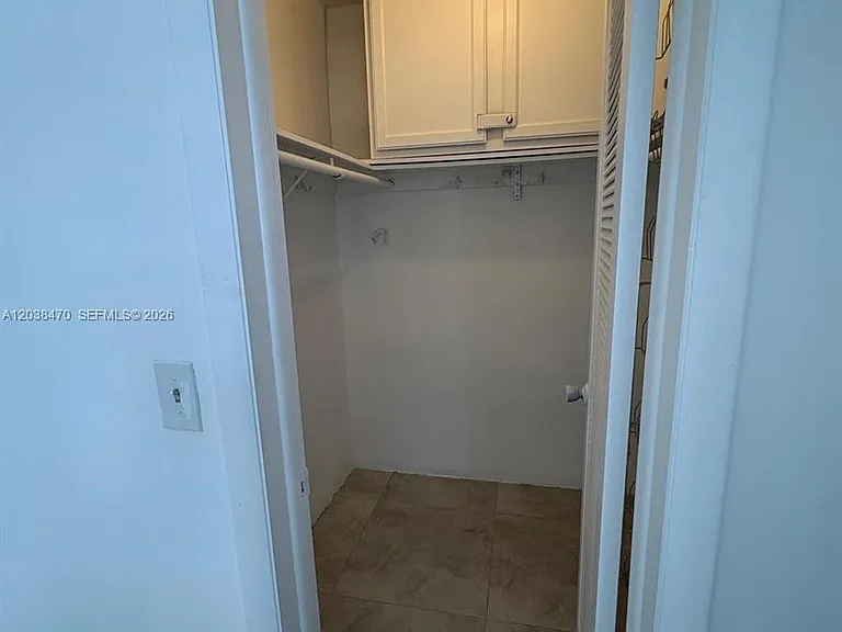 541 Blue Heron Dr #215 — Photo 25