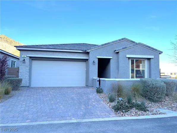 32 Honeymoon Dr, Henderson, NV 89011