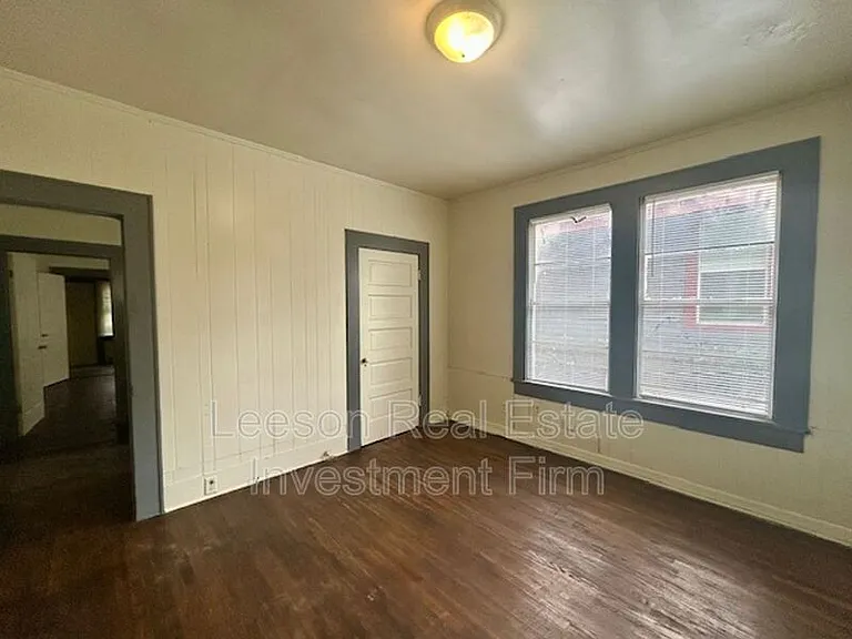 3022 Lillian St — Photo 8