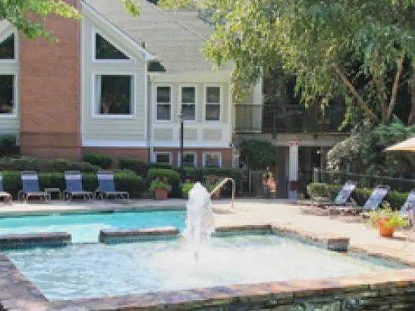 670 Thornton Rd, Lithia Springs, GA 30122
