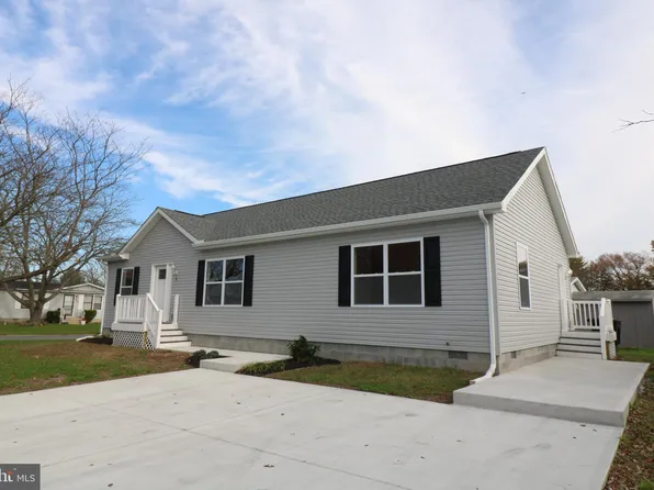 5 Welch Dr E, Dover, DE 19901