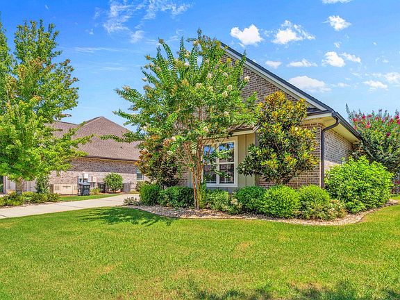 3rd image of 129 Meadow Lake Dr