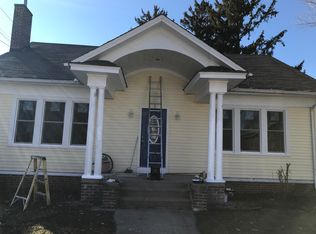 61 S Harrison Ave, Aurora, IL 60506