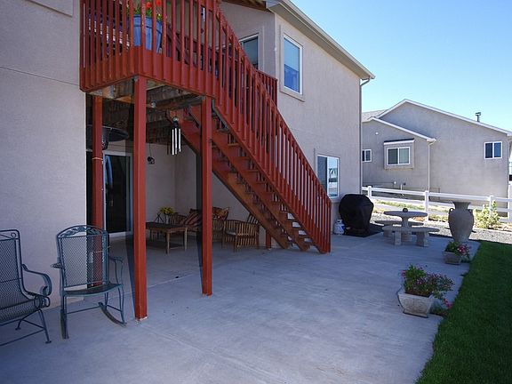 4th image of 9850 Carrington Dr